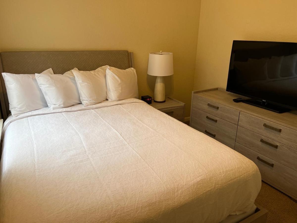 Washburn Hotel Suites Topeka Luaran gambar