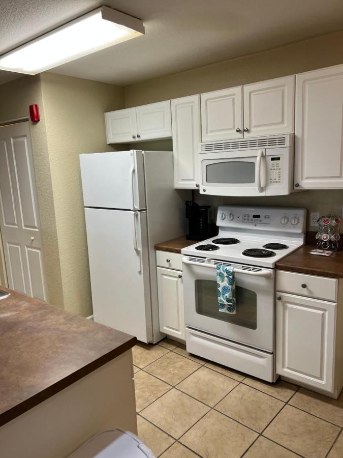 Washburn Hotel Suites Topeka Luaran gambar